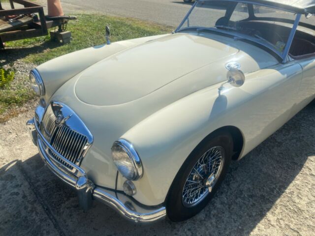 MG MGA 1959 image number 2