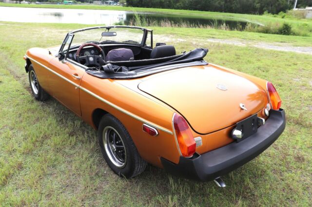 MG MGB 1979 image number 18