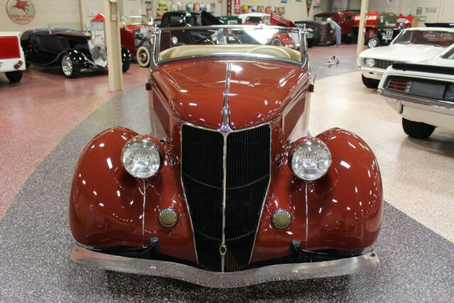 Ford UTE PICKUP ROADSTER CUSTOM 1935 image number 1