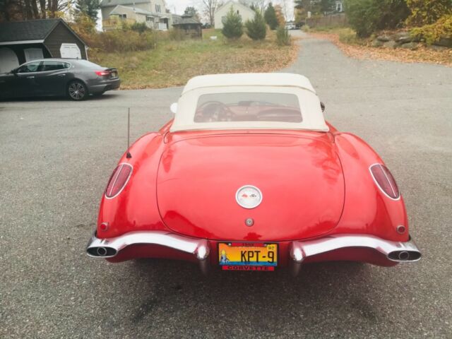 Chevrolet Corvette 1959 image number 21