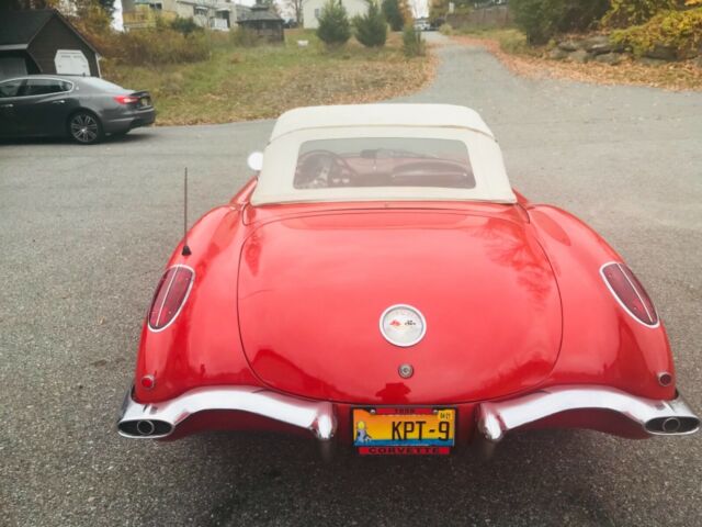 Chevrolet Corvette 1959 image number 24