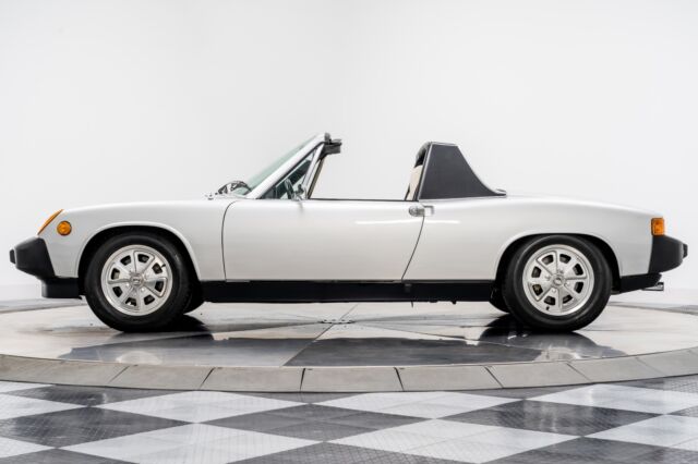 Porsche 914 1976 image number 28