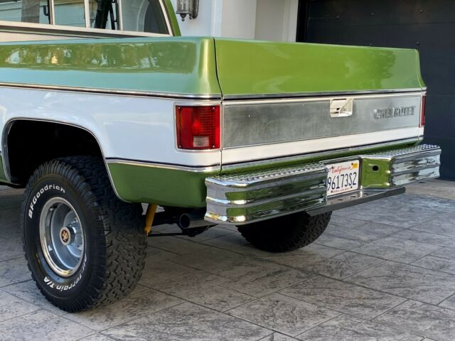 Chevrolet C/K Pickup 1500 1975 image number 6