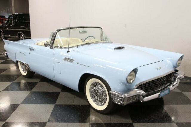 Ford Thunderbird 1957 image number 17