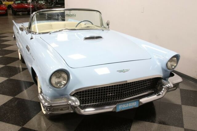 Ford Thunderbird 1957 image number 18