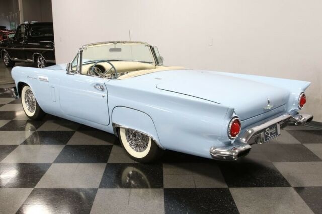 Ford Thunderbird 1957 image number 33