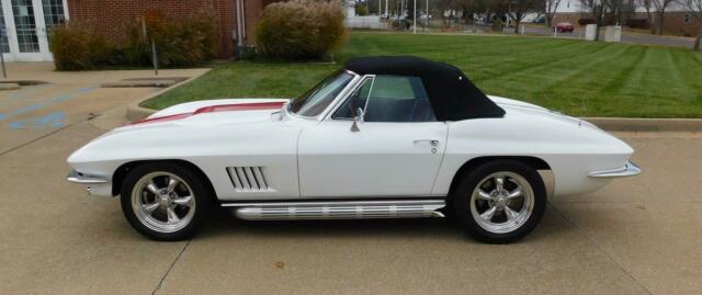 Chevrolet Corvette 1967 image number 16