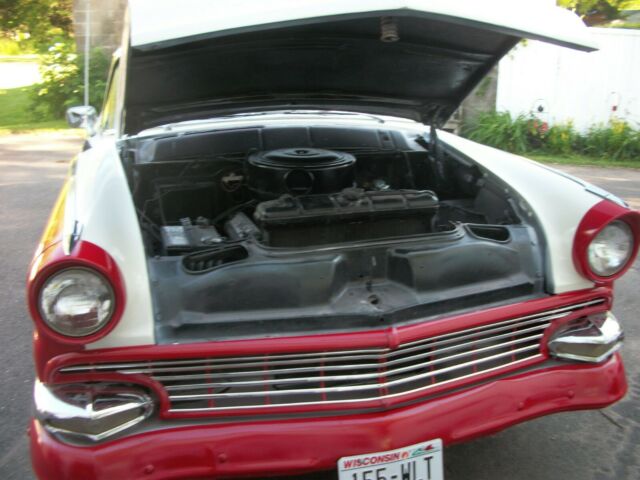 Ford Fairlane 1956 image number 6