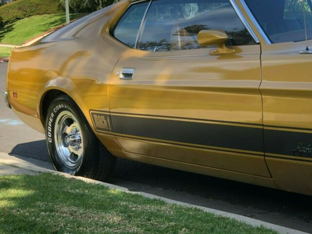 Ford Mustang 1973 image number 25