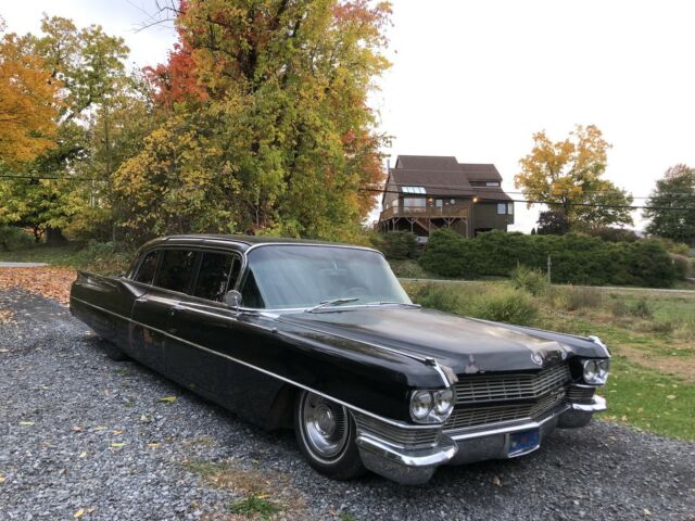 Cadillac Series 75 1964 image number 31