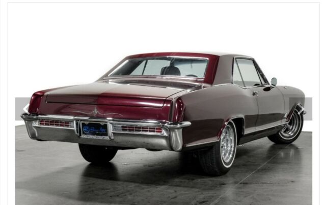 Buick Riviera 1965 image number 2