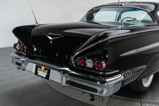 Chevrolet Impala 1958 image number 22