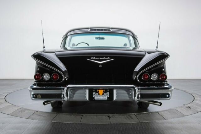 Chevrolet Impala 1958 image number 23