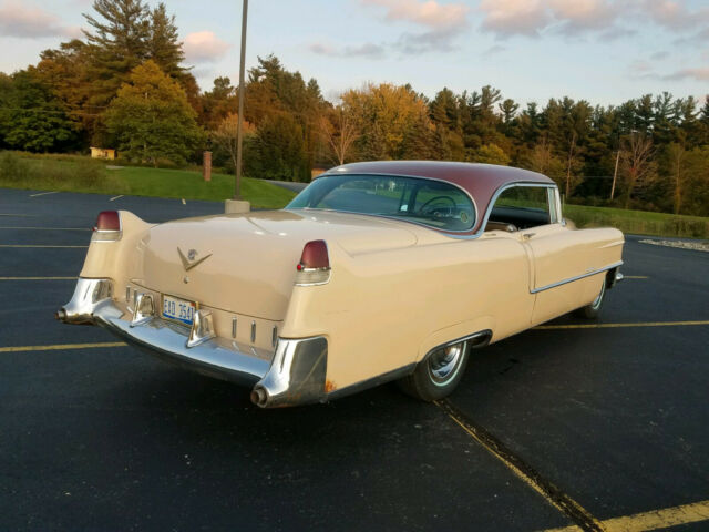 Cadillac DeVille 1955 image number 1