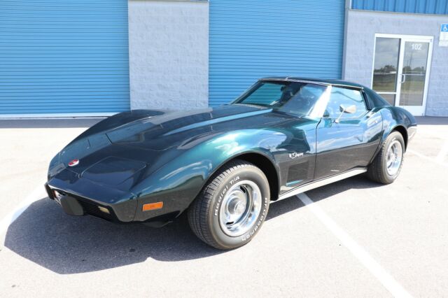 Chevrolet Corvette 1976 image number 0