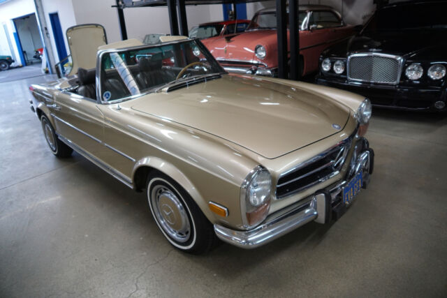 Mercedes-Benz 280SL Roadster 1971 image number 29