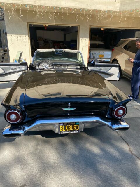 Ford Thunderbird 1957 image number 15