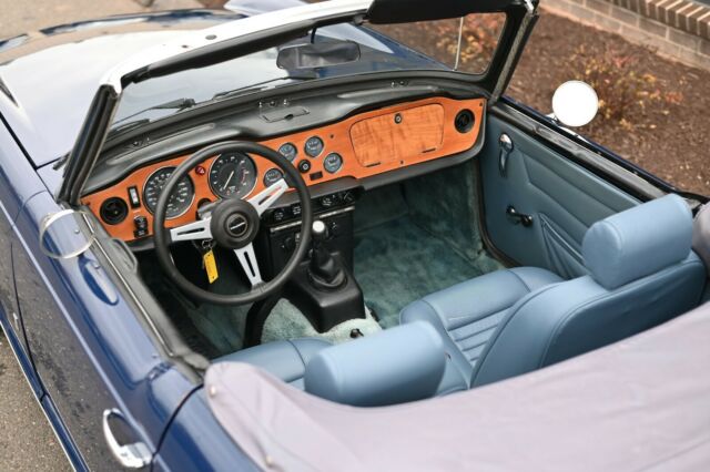 Triumph TR-6 1973 image number 13