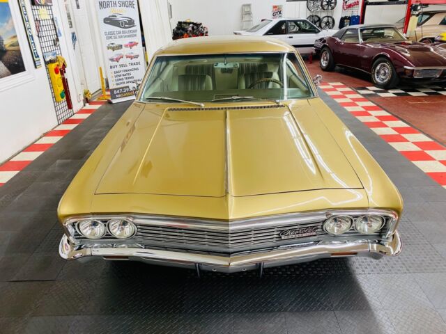 Chevrolet Impala 1966 image number 28