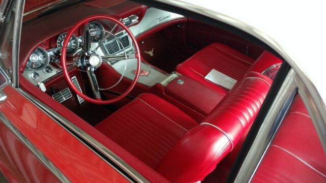 Ford Thunderbird 1963 image number 4