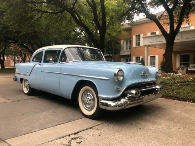 Oldsmobile Eighty-Eight 1954 image number 26