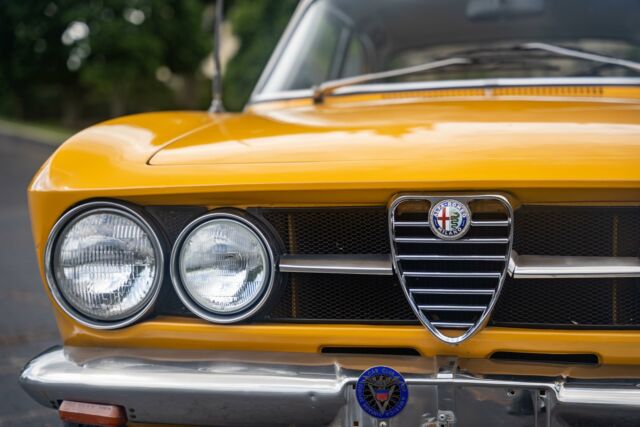 Alfa Romeo GTV 1750 1969 image number 27