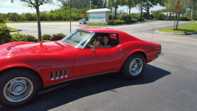 Chevrolet Corvette 1969 image number 9