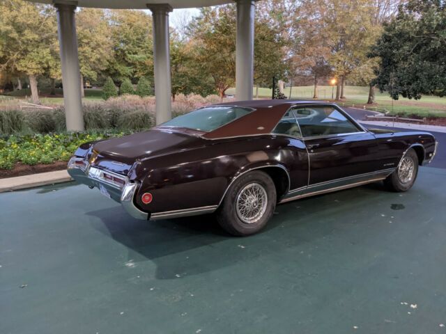 Buick Riviera 1969 image number 1