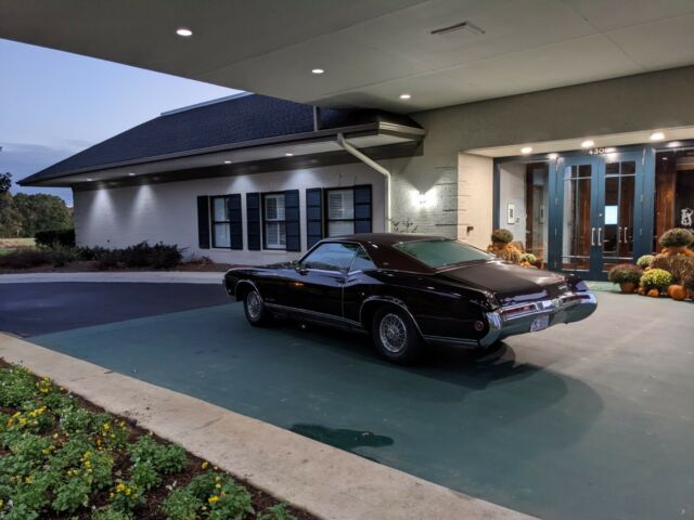 Buick Riviera 1969 image number 2