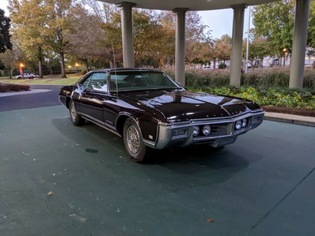 Buick Riviera 1969 image number 3