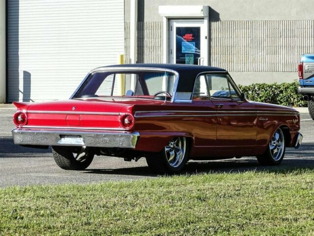 Ford Fairlane 1963 image number 11