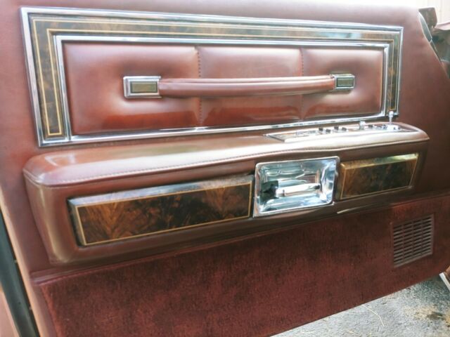 Lincoln Continental 1978 image number 10