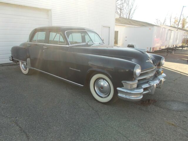 Chrysler Imperial 1952 image number 1