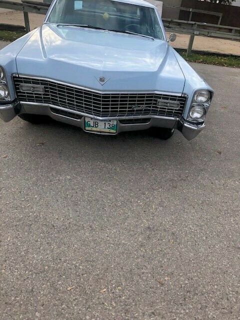 Cadillac DeVille 1967 image number 18