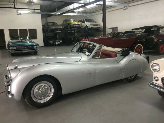 Jaguar XK 1953 image number 25