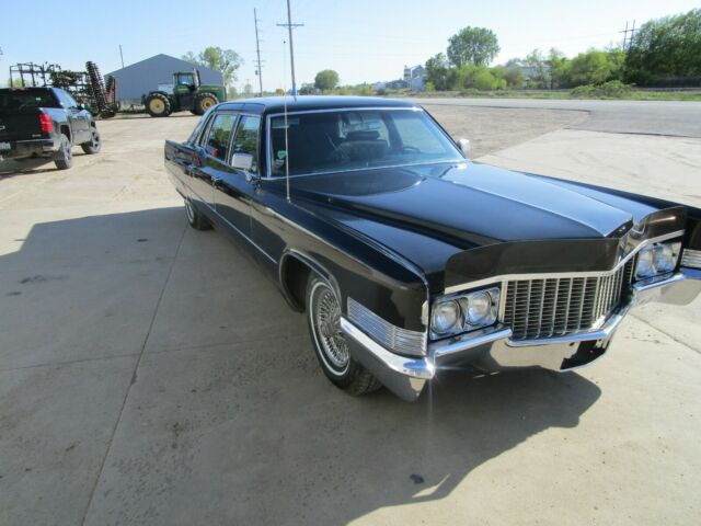 Cadillac Fleetwood 1970 image number 1