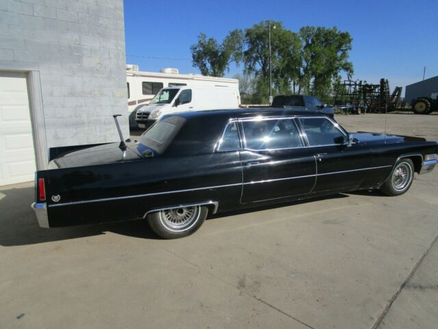 Cadillac Fleetwood 1970 image number 2