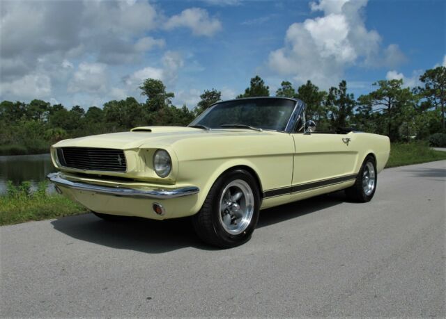 Ford Mustang 1966 image number 24