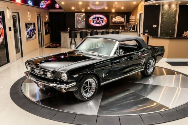 Ford Mustang 1966 image number 29