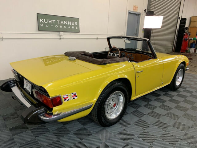 Triumph TR-6 1975 image number 19