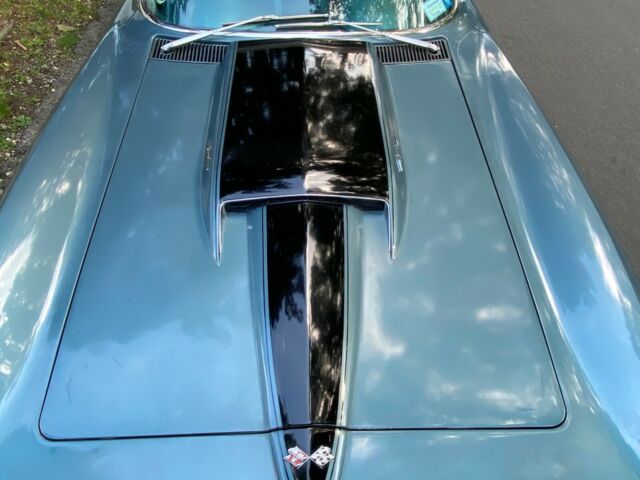 Chevrolet Corvette 1967 image number 32