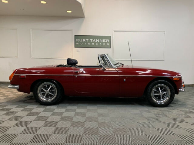 MG MGB 1973 image number 19