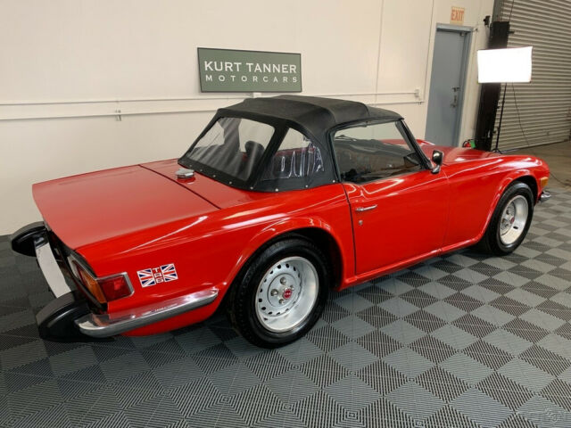 Triumph TR-6 1975 image number 10