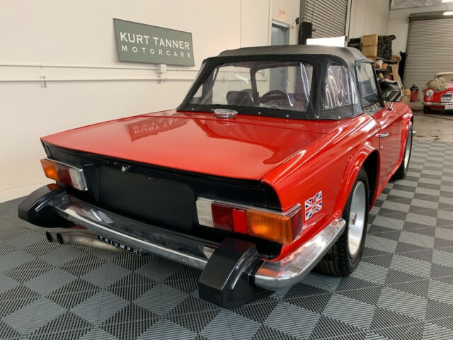 Triumph TR-6 1975 image number 11