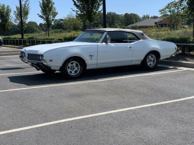 Oldsmobile Cutlass S 1969 image number 20