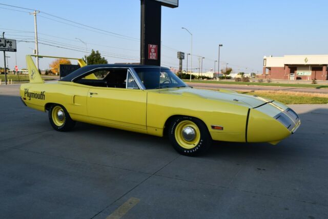 Plymouth Road Runner 1970 image number 2