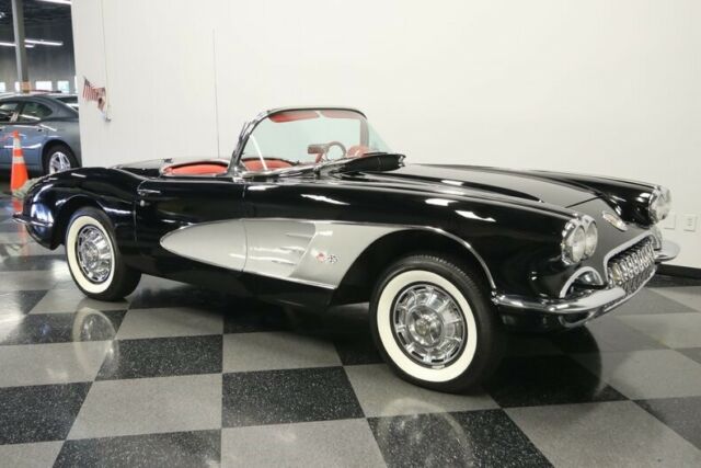 Chevrolet Corvette 1959 image number 16