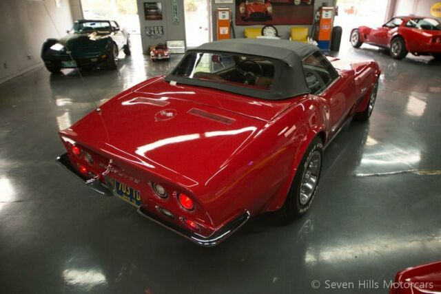 Chevrolet Corvette 1972 image number 24