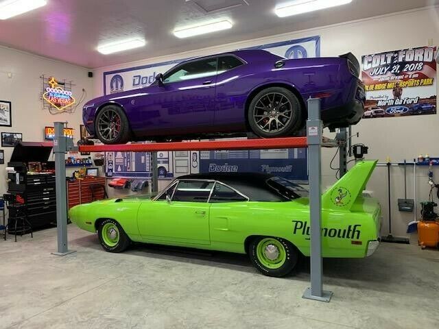 Plymouth Road Runner 1970 image number 14