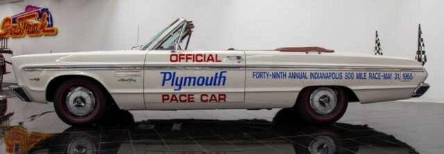 Plymouth Fury 1965 image number 25